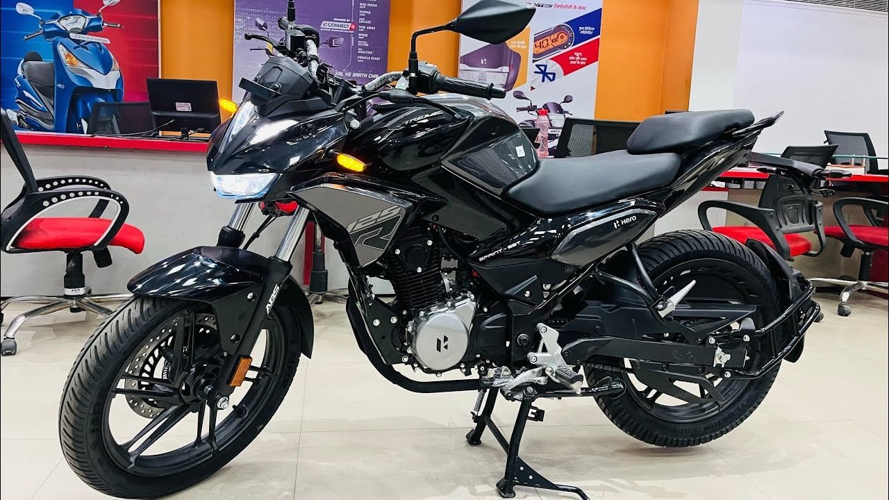 125cc सेगमेंट में आपके घर की शोभा बढ़ायेगी Hero की ये स्टाइलिश बाइक, 66kmpl माइलेज के साथ इत्तु सी कीमत