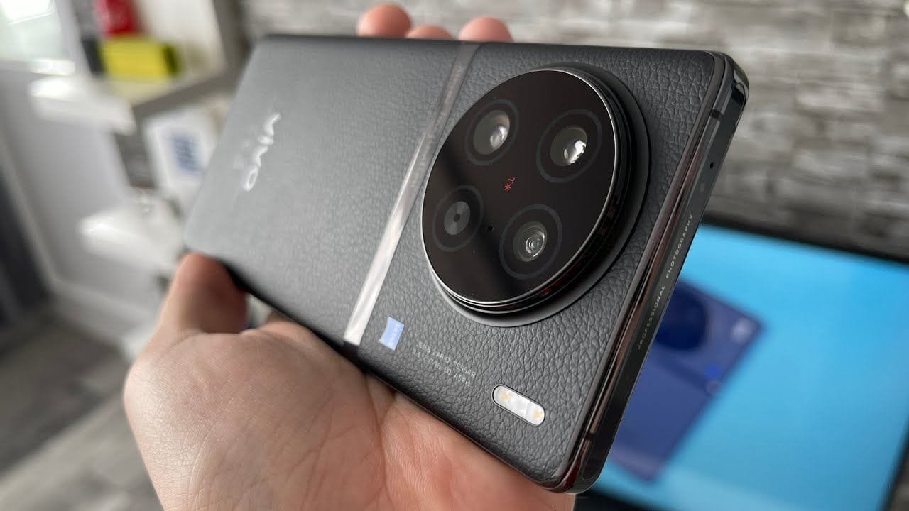 Vivo लेकर आया iPhone से तगड़ा स्मार्टफोन! DSLR जैसे कैमरा के साथ 120W फ़ास्ट चार्जिंग सपोर्ट
