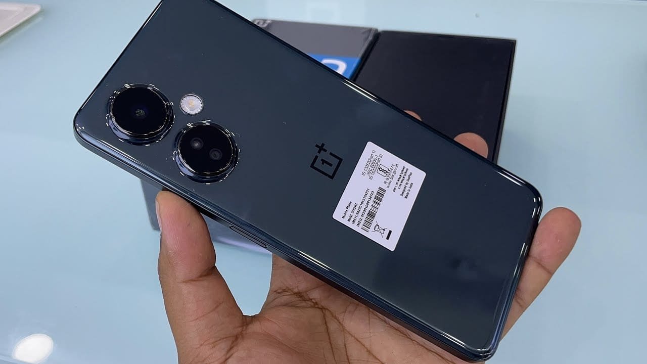OnePlus ने लांच किया कम कीमत में बम फीचर्स वाला धांसू स्मार्टफोन! कैमरा क्वालिटी भी है झक्कास