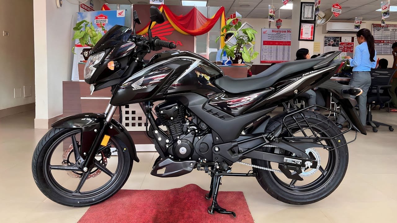 TVS Apache को चक्रव्यूह में फ़साने आई Honda की ये धांसू बाइक, देखे कीमत और फीचर्स