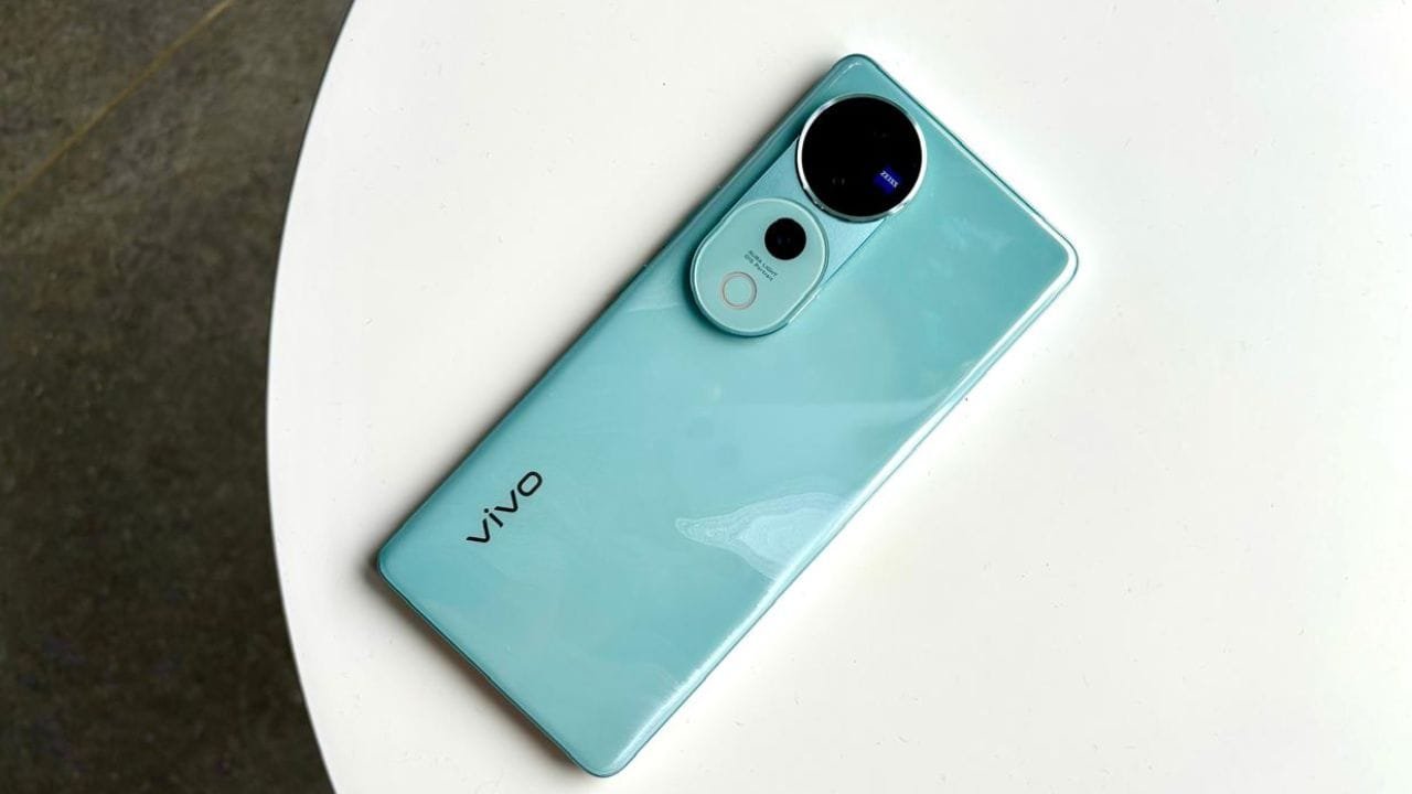 सेल्फी लवर्स के लिए Vivo का तोहफा! लांच किया 50MP सेल्फी कैमरा स्मार्टफोन, देखे कीमत