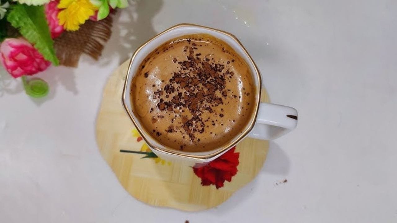 Starbucks वाली चॉकलेट कॉफी अब घर पर बनकर होगी तैयार! बस फॉलो करे यह प्रोसेस