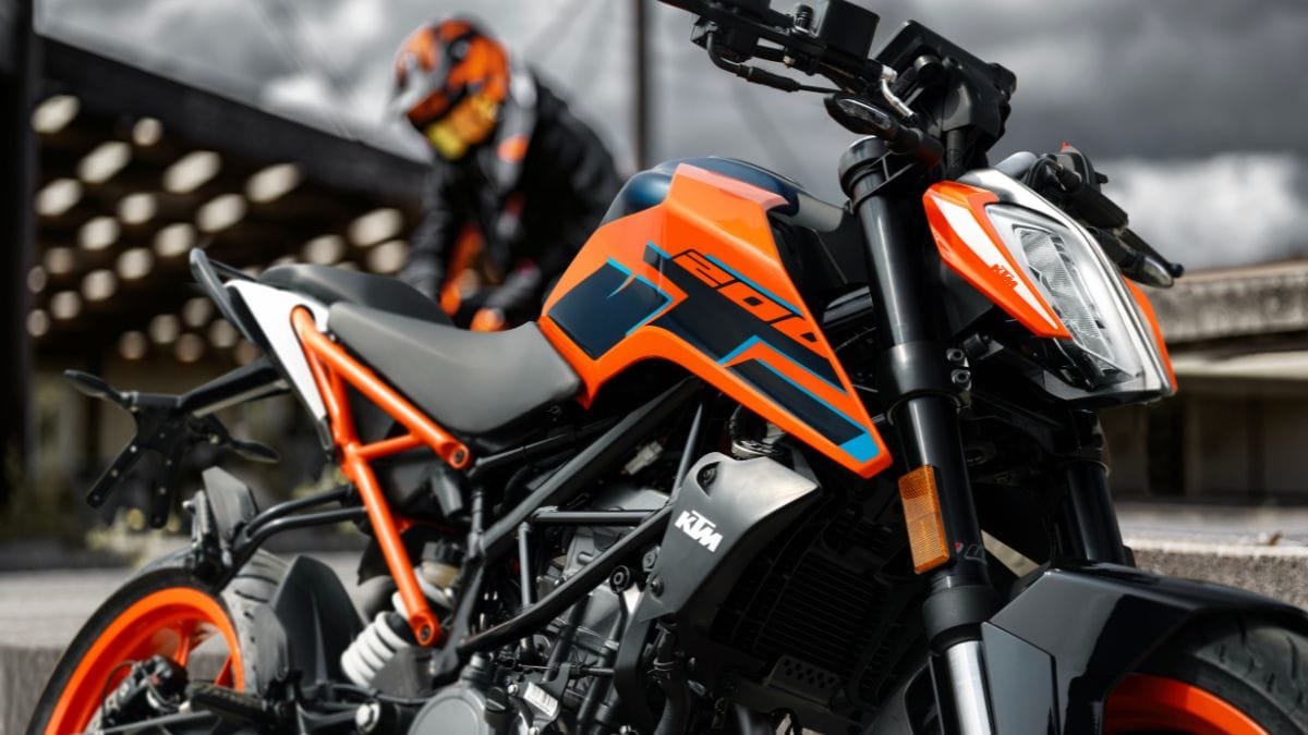 KTM DUKE 200 2024: ये बाइक सिर्फ आपके लिए, कीमत जान भगे-भगे जायेगे बुक करने, जानिए क्या है फीचर्स