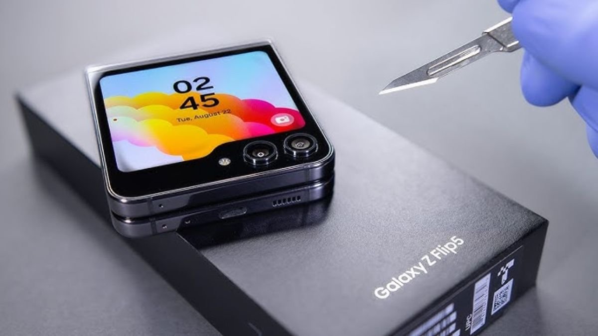 33000 हजार रूपये सस्ता मिल रहा Samsung का फोल्डेबल फोन लूट लो ऑफर सिमित समय के लिए