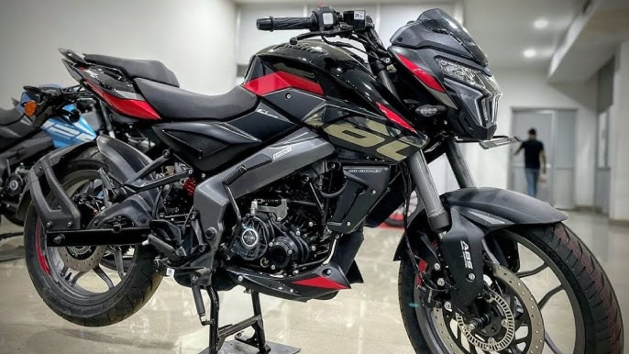 Honda की टिरिरि पो बजा देगी Bajaj की धाकड़ स्पोर्ट बाइक प्रीमियम फीचर्स के साथ ऑसम लुक